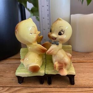 Anthropomorphic Yellow Ducks on Bench Salt and Pepper Shakers Vintage Japan Rare